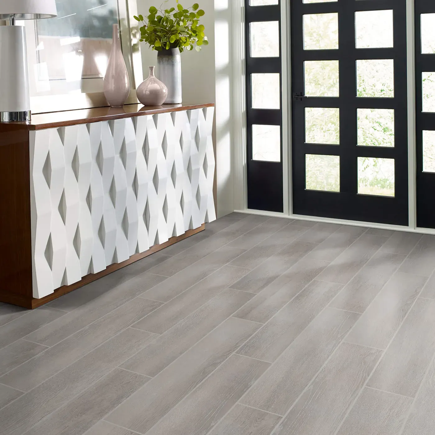 9U521_00500_ROOM Tile with a light gray wood look, in an entryway | Bram Flooring